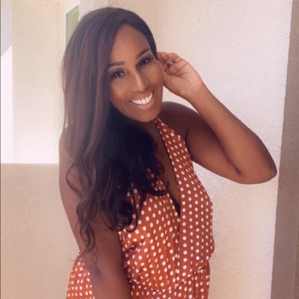 Meet your Posher, Vanessa